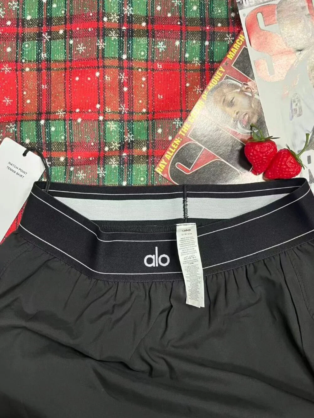 ALO Yoga lined design